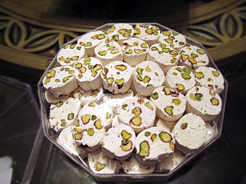 گز اصفهان ،فروش سوغاتی اصفهان در تهران