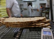 تأملی بر چالش تأمین نان در خاش/ سخنی با آقای فرماندار و ارائه چند پیشنهاد