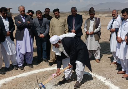 پروژه گاز رسانی به شهر ده رئیس و روستای اسپه ایرندگان کلنگ زنی شد